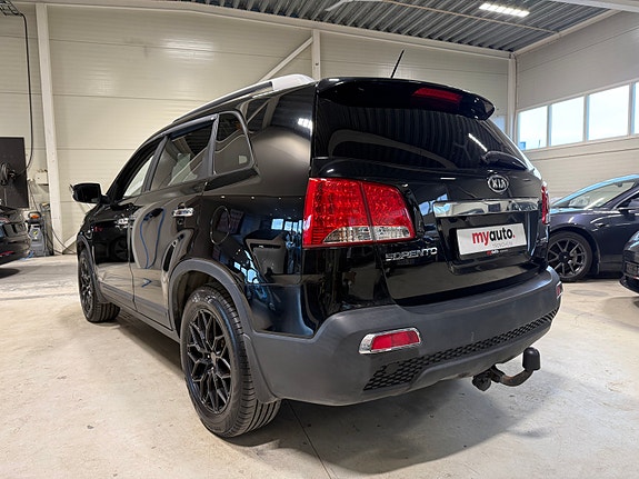 Kia Sorento 3 of 5