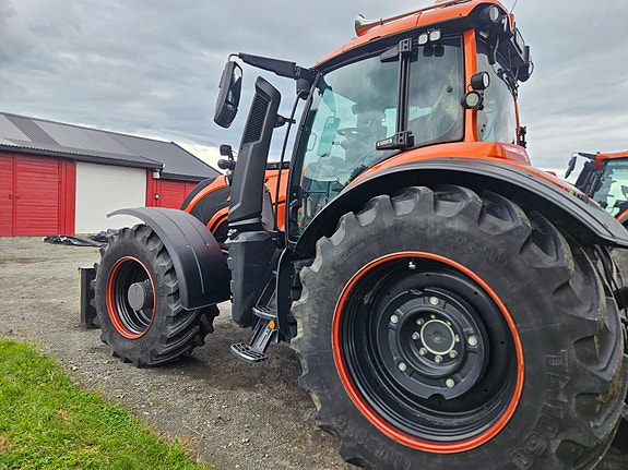 Valtra T255V med laster, fronthydraulikk og gps! 5 of 5