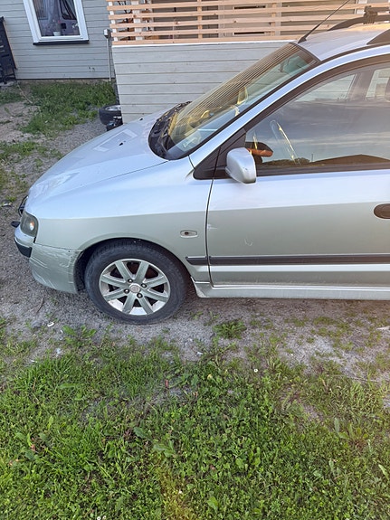 Mitsubishi Space Star 4 of 5