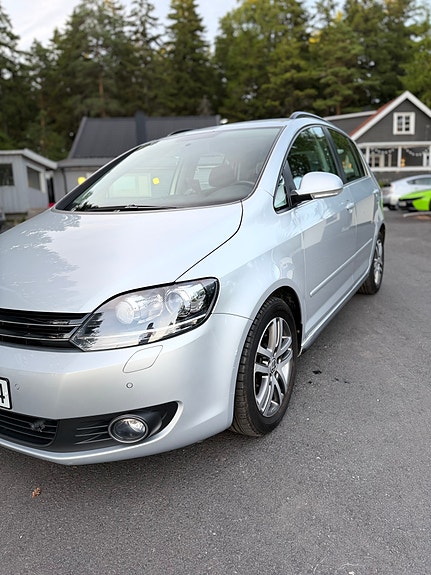 Volkswagen Golf Plus 2 of 5