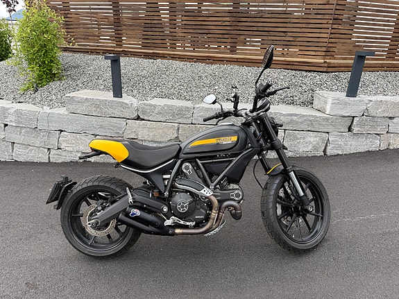Ducati Scrambler Icon 3 of 5