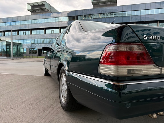Mercedes-Benz S300 5 of 5