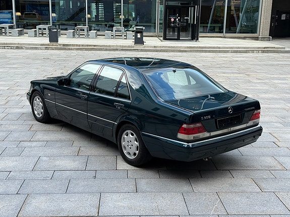 Mercedes-Benz S300 2 of 5