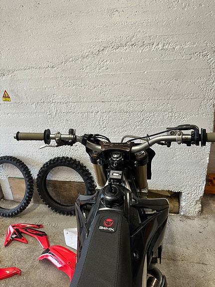 Honda Crf 450 r 5 of 5