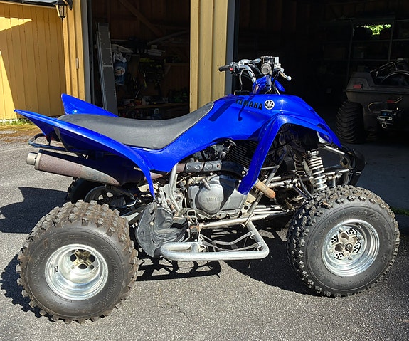 Yamaha Raptor 350 2 of 5