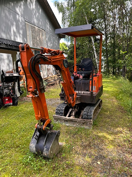 Takeuchi 15 2 of 5