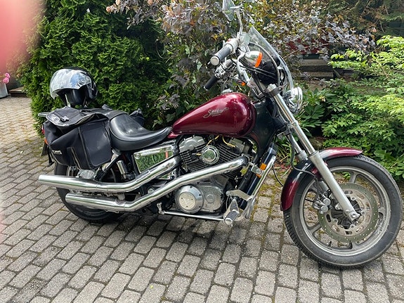 Honda SHADOW VT 1100 2 of 4