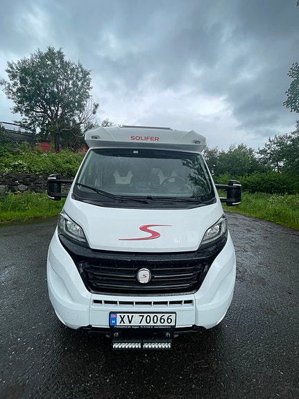 Solifer Emotion 722 / Sykkelstativ/ Solcelleanlegg/Gulvvarme/Qeenbed/Ryggekamera/Fuktgaranti 2 of 5