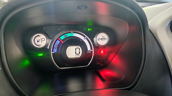 Mitsubishi i-Miev 13 of 14