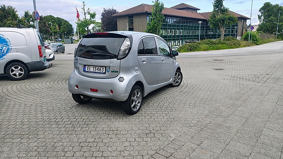 Mitsubishi i-Miev 3 of 14