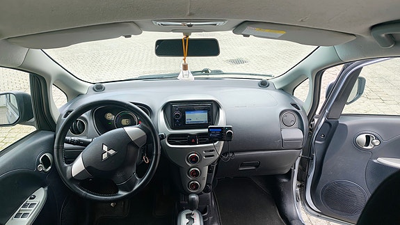 Mitsubishi i-Miev 11 of 14