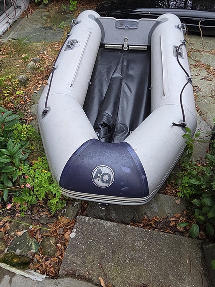 Mariner viking 10 hk 2 takt selges med 270 cm gummijolle 3 of 5