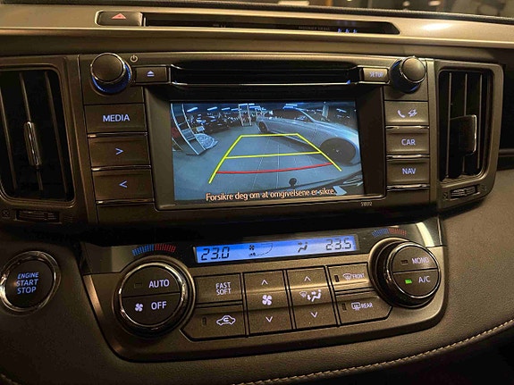 Toyota RAV4 10 of 19