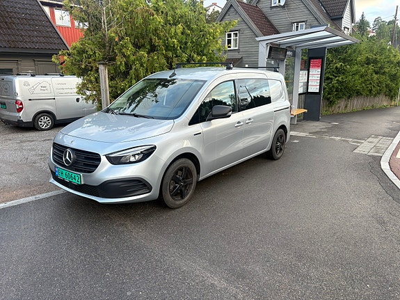 Mercedes-Benz eCitan 2 of 13