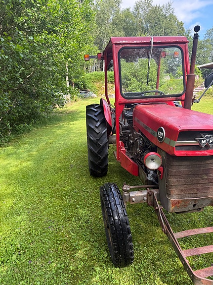 Massey Ferguson 130 2 of 5