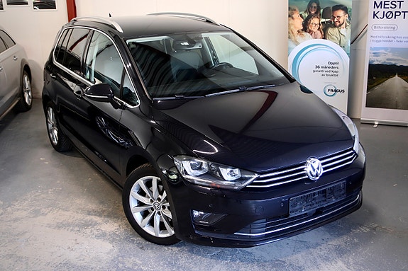 Volkswagen Golf Sportsvan 2 of 5