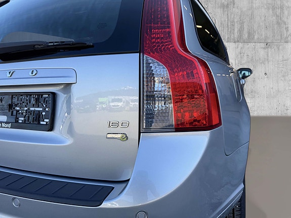 Volvo V50 5 of 21