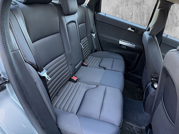 Volvo V50 10 of 21