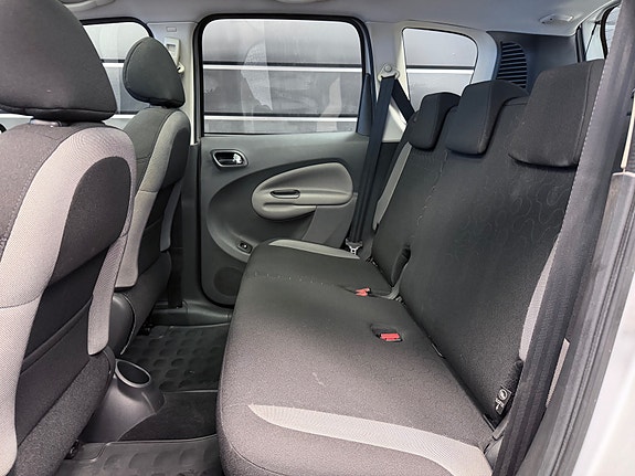 Citroen C3 Picasso 17 of 26