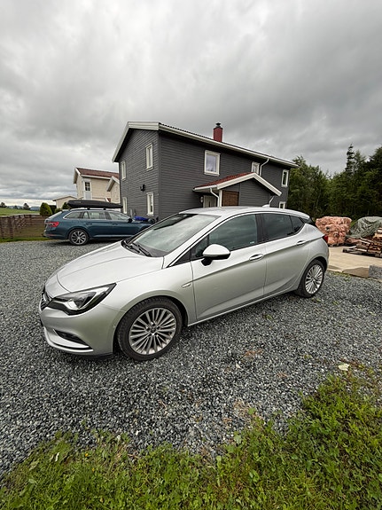 Opel Astra 4 of 5