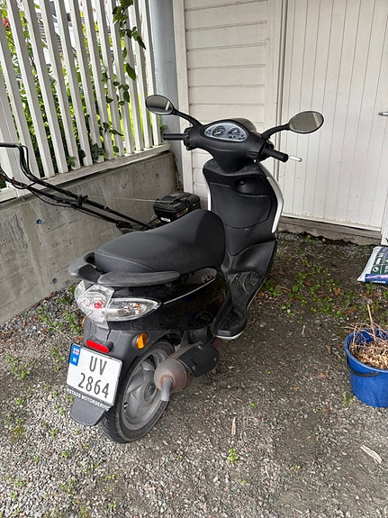 Piaggio Fly 50 3 of 5