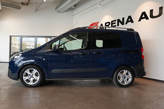 Ford Transit Courier 2 of 5