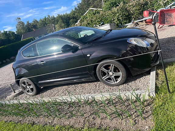 Alfa Romeo MiTo 3 of 5