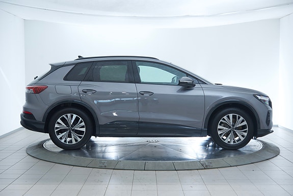 Audi Q4 e-tron 7 of 26
