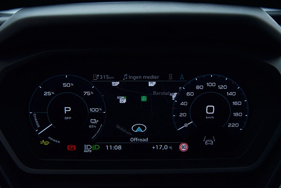 Audi Q4 e-tron 14 of 26