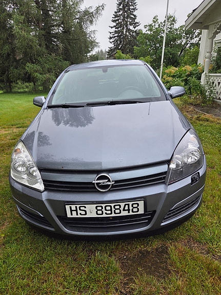 Opel Astra 3 of 5