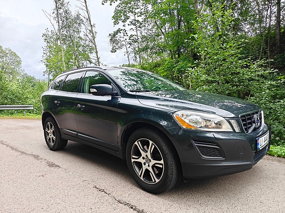Volvo XC60 6 of 25