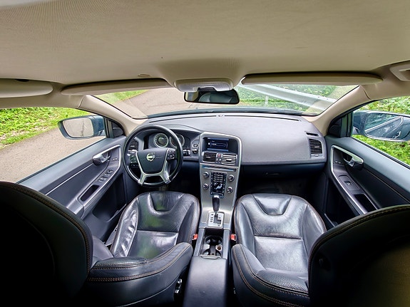 Volvo XC60 20 of 25