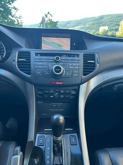 Honda Accord 3 of 5