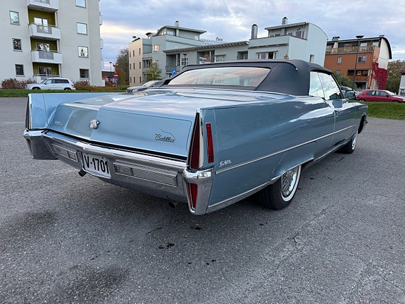 Cadillac Deville 1970 photo 3