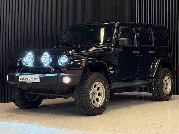Jeep Wrangler 4 of 5