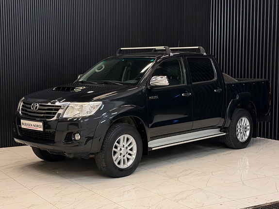 Toyota HiLux 4 of 5