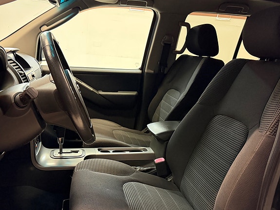 Nissan Pathfinder 21 of 30
