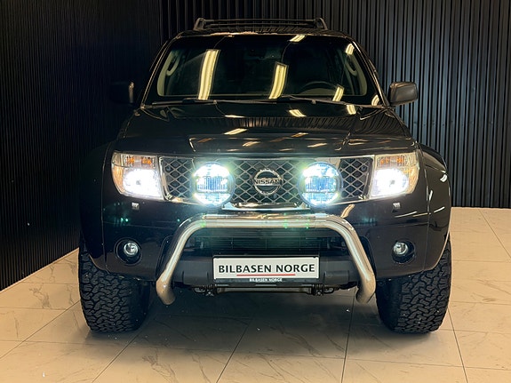 Nissan Pathfinder 4 of 5