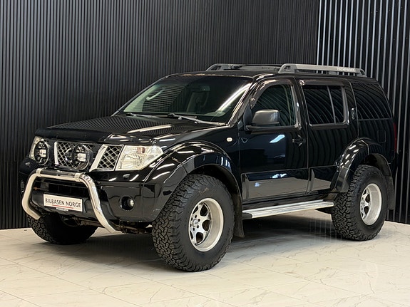 Nissan Pathfinder 5 of 5