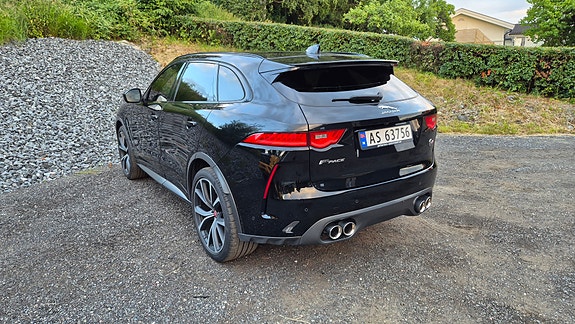 Jaguar F-PACE 13 of 30