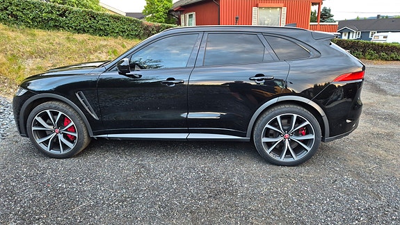 Jaguar F-PACE 10 of 30