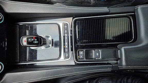 Jaguar F-PACE 23 of 30