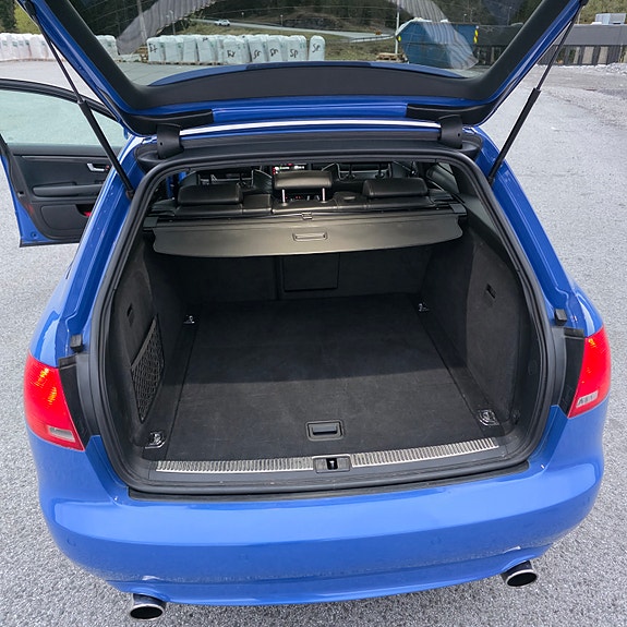 Audi A4 14 of 16