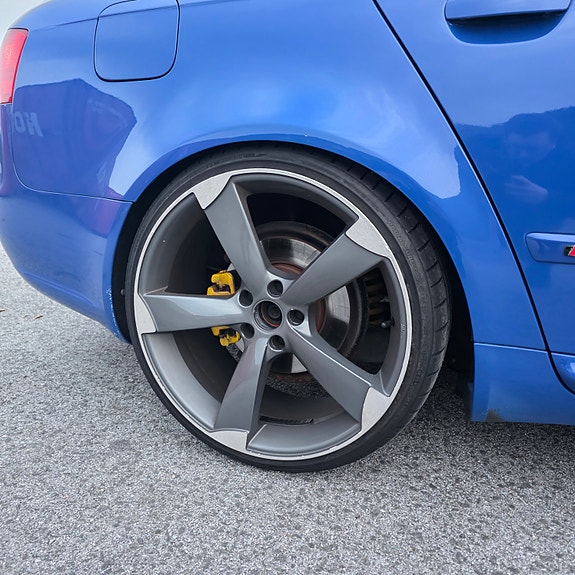 Audi A4 8 of 16