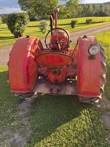 CASE IH D 4 of 5
