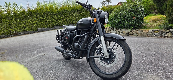 Royal Enfield Classic 350 3 of 5