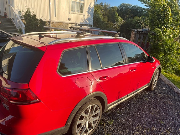 Volkswagen Golf VII 2 of 5