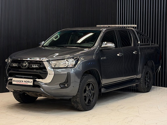 Toyota HiLux 4 of 5