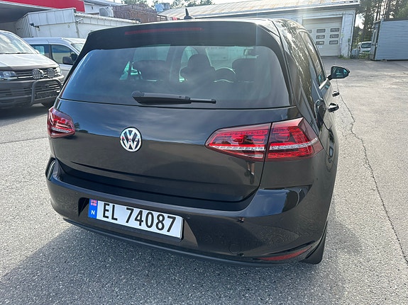 Volkswagen e-Golf VII 5 of 17