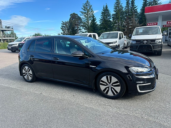 Volkswagen e-Golf VII 3 of 17